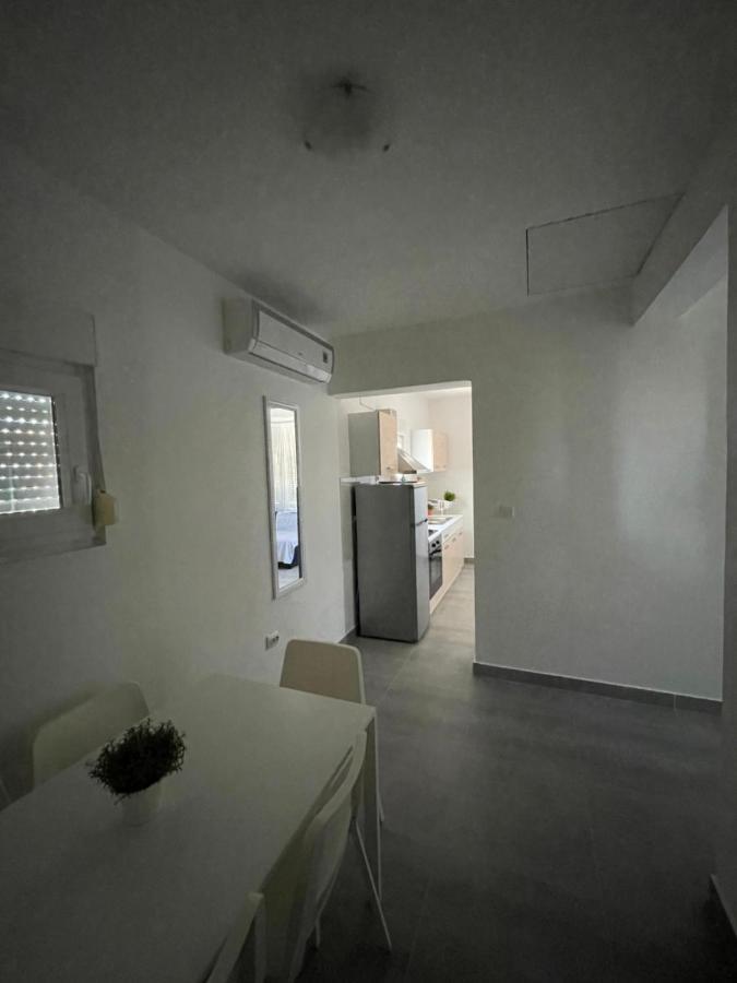 Apartmani Fulir Vrsi Exterior photo