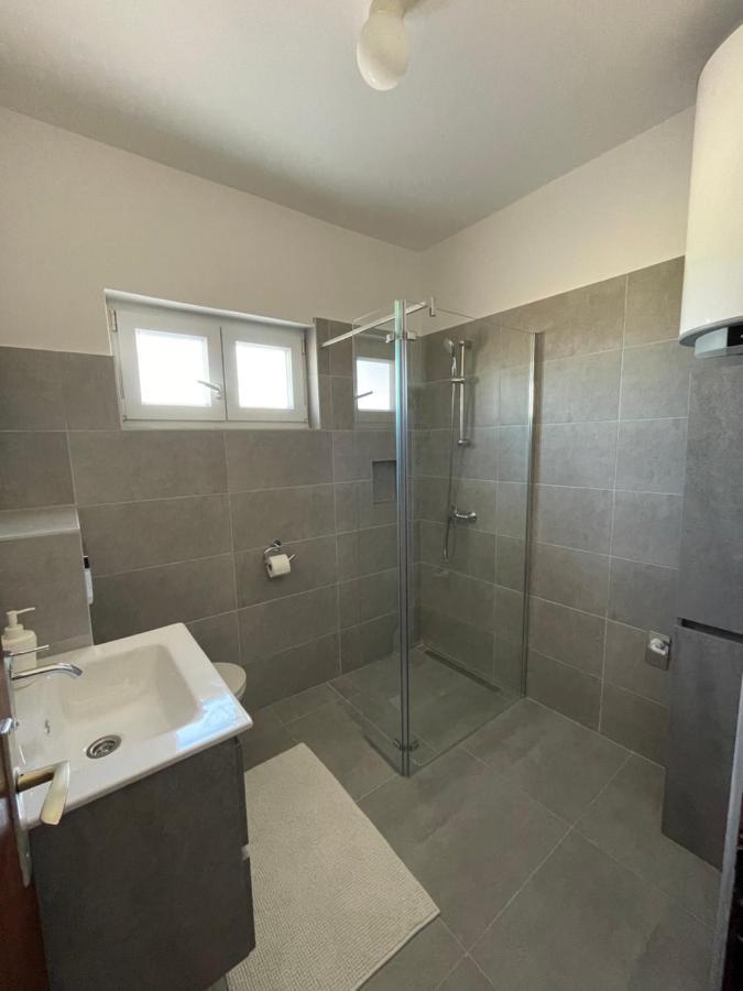 Apartmani Fulir Vrsi Exterior photo