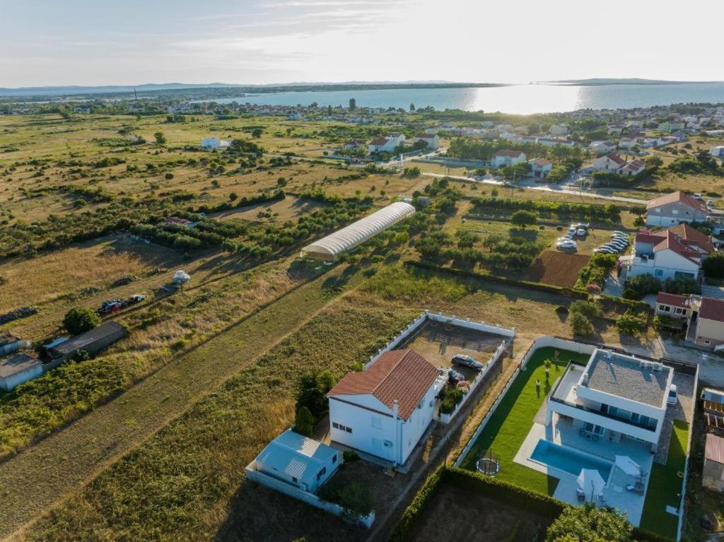 Apartmani Fulir Vrsi Exterior photo